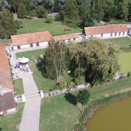 Les Portes Des Froises Saint-Quentin-en-Tourmont Exterior photo